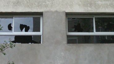 Repararla era más barato antes de que cayeran piedras que después