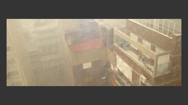 Neblina y posibilidad de caída de granizo, una alarma para los rosarinos