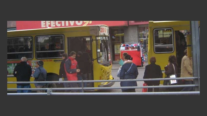 Aseguran que hay más de 30 empresas locales interesadas en la firma mixta.