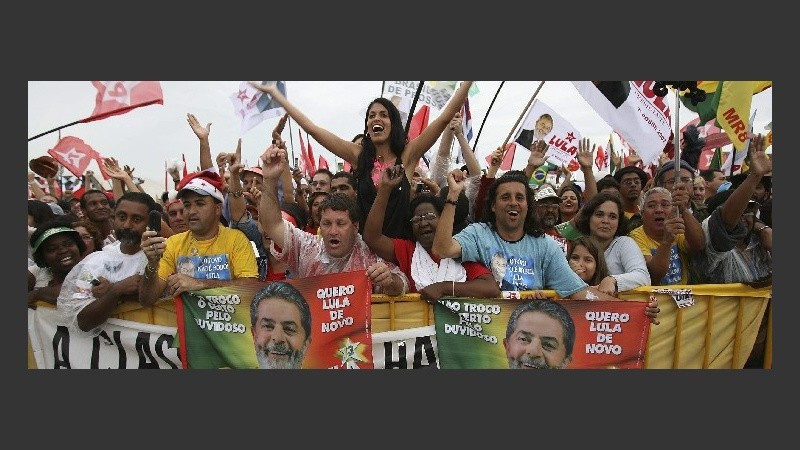 Partidarios de Lula celebran el inicio del nuevo mandato (EFE).