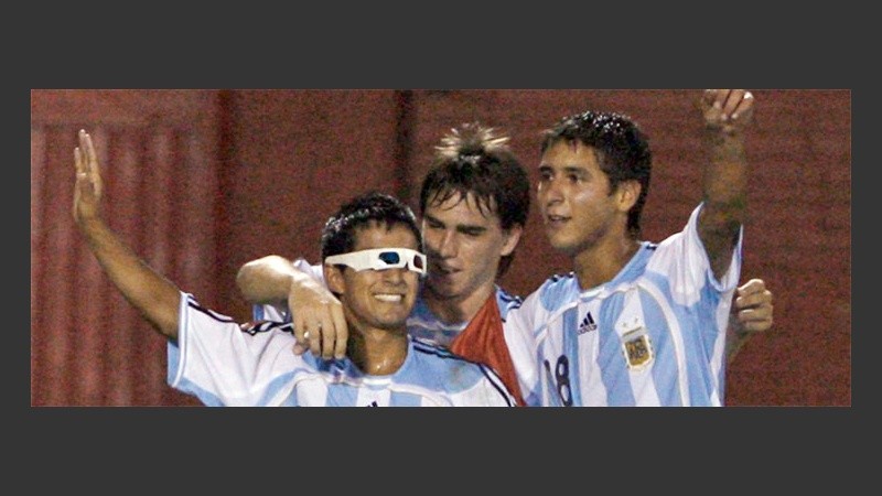 Maximiliano Moralez, Pablo Mouche y Victor Sosa, a puro festejo (EFE).