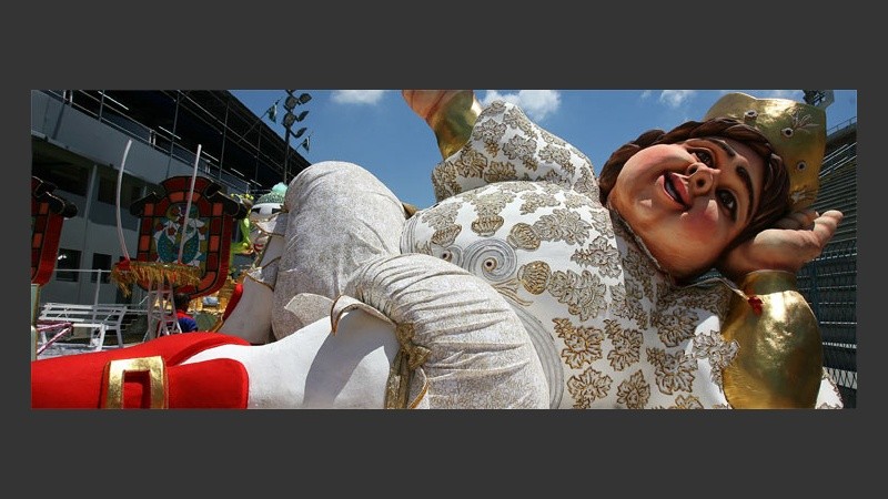 Ultimos preparativos antes de la fiesta (EFE).