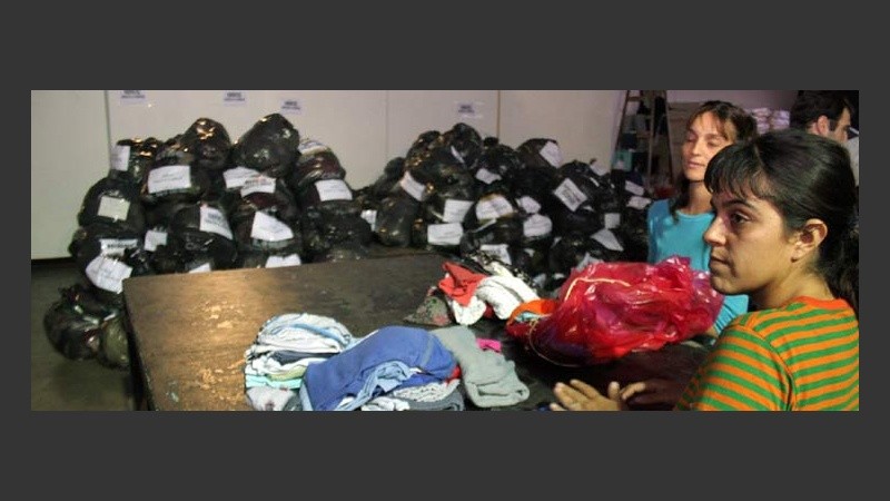 En el CEC, se recibe ayuda sin descanso (F. Trovato).