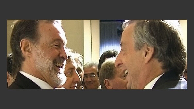 Bielsa y Kirchner se saludan en la Bolsa (Prensa Bielsa).