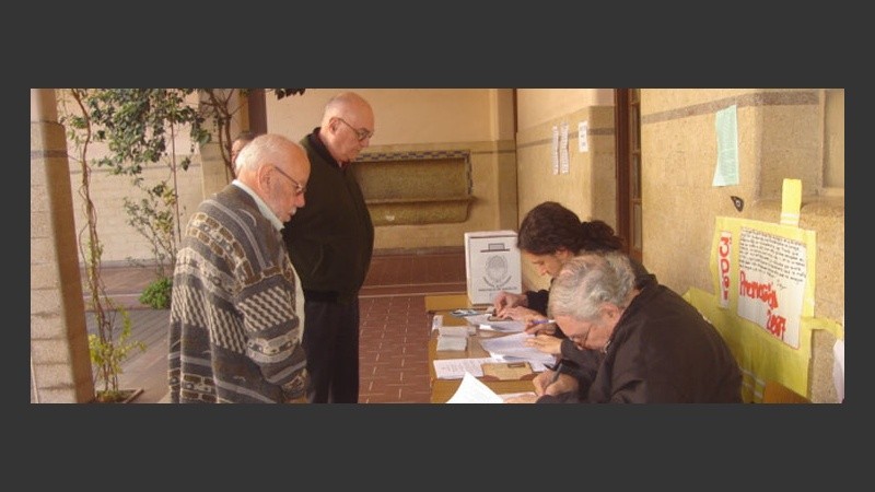 Hubo buen flujo de votantes desde temprano.