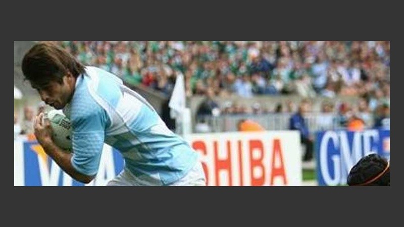 Borges escapa al try. Fue el primero para los argentinos (RugbyWorldCup.com).