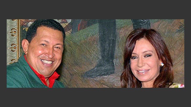 Para el gobierno, lo que EE.UU. busca es alejar a Cristina de Chávez.