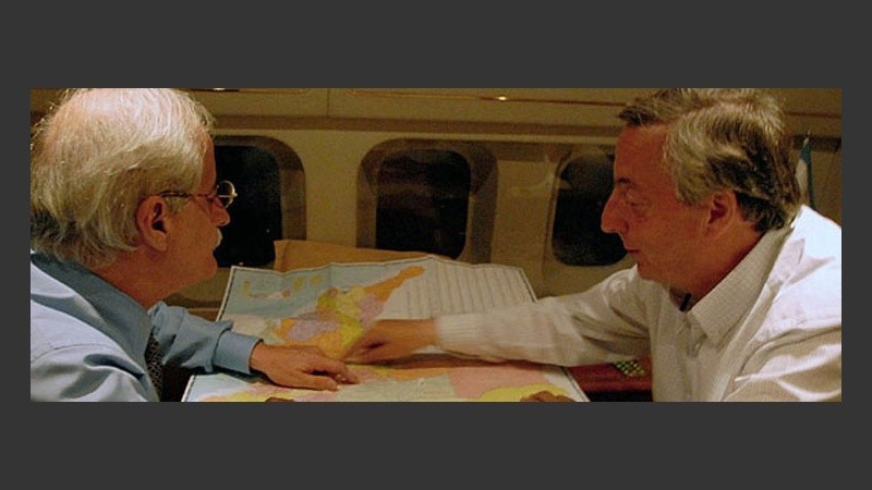 El ex presidente Néstor Kirchner integra junto a Jorge Taiana la delegación.