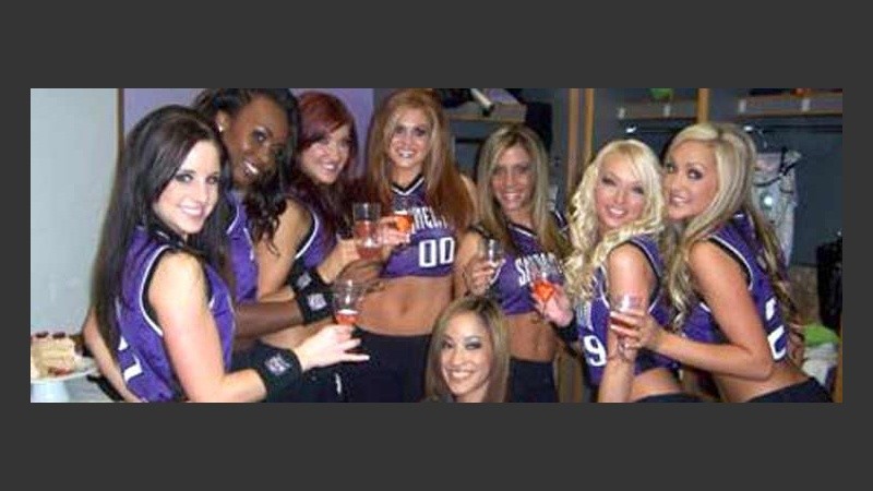 Mimos y champagne en una noche tan hot como polémica.