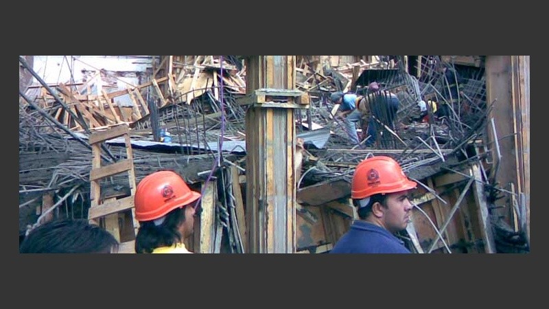 La construcción quedó reducida a escombros casi en su totalidad.