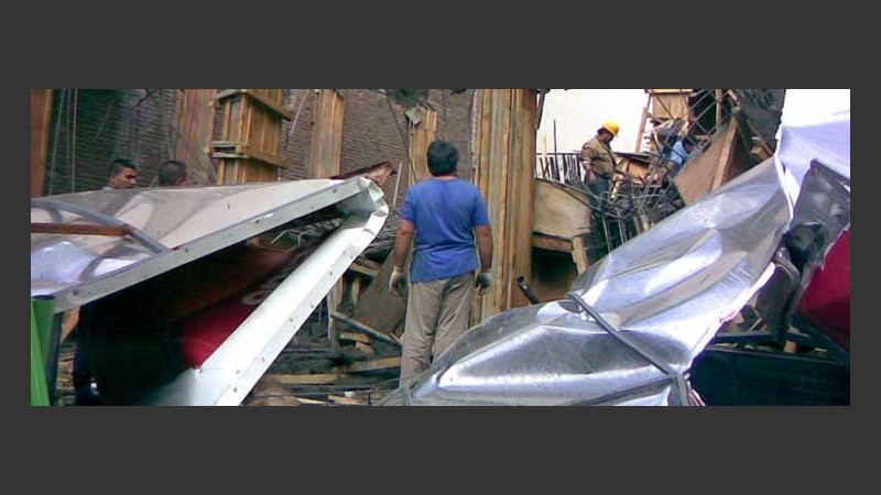 La construcción quedó reducida a escombros casi en su totalidad.