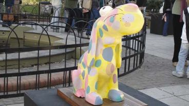 La fluorescente versión de Max Cachimba.