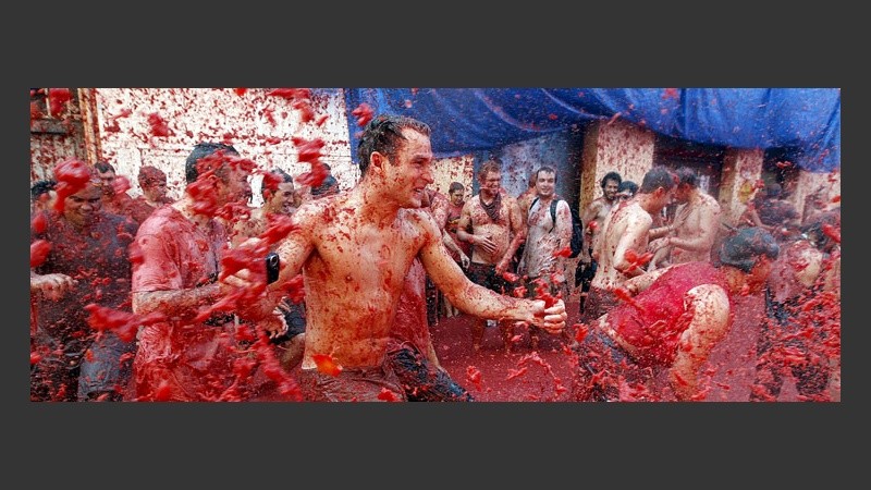 En esta edición, se lanzaron las 113 toneladas de tomates.