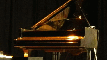 El piano espera a Brad Mehldau, minutos antes del concierto.