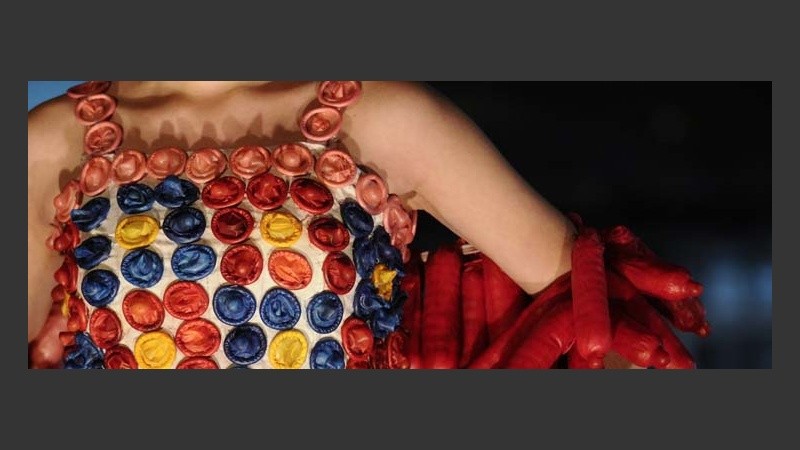 Condones de colores, en una apuesta a la salud y a la moda.