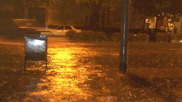 Calles inundadas, una postal que se repite en las últimas semanas.