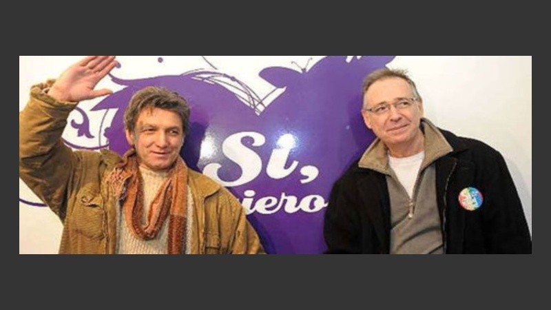 Alejandro y Ernesto los primeros en casarse ante la ley. 