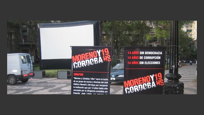 La previa de la puesta en escena, cuando se estaba armando la pantalla. 