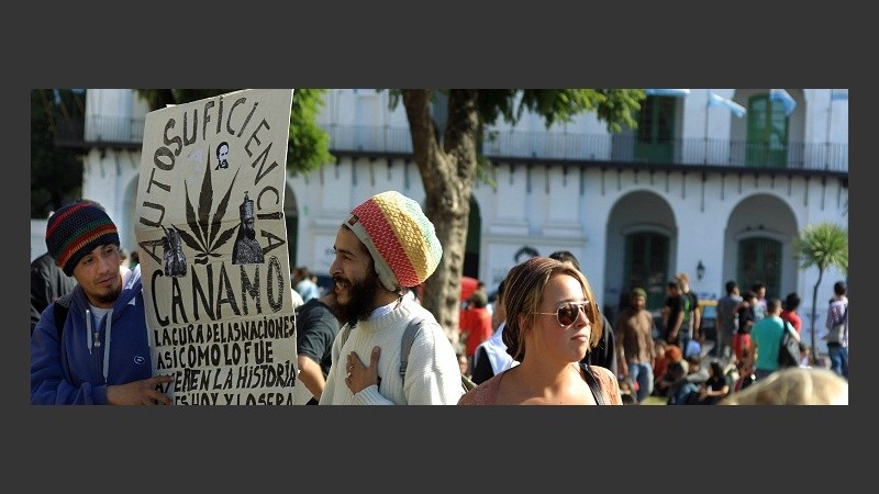 Marcha por el Día Mundial de la Marihuana | Rosario3