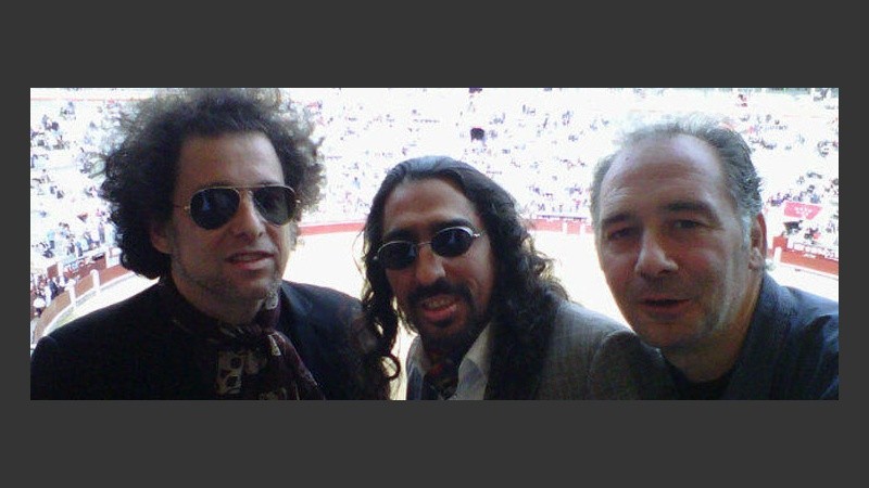 Calamaro desde Twitter, apoya las corridas de toros