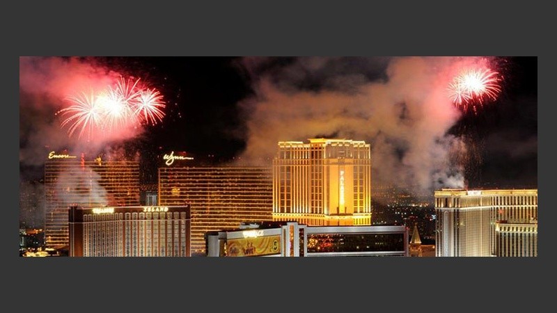 Las Vegas también recibió con luces y brillos la llegada del 2012.