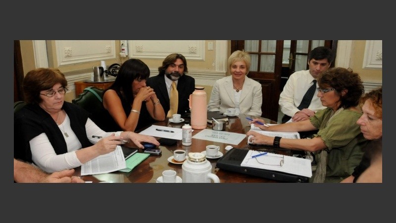 Los dirigentes se fueron conformes de la reunión con Educación.