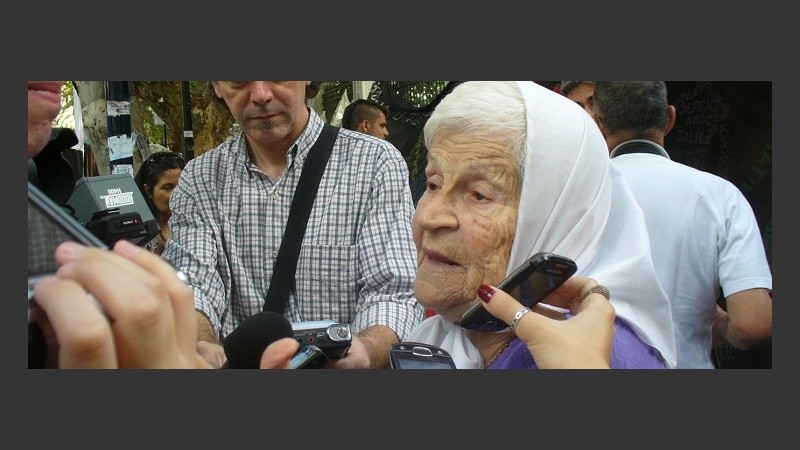 Herminia Severini, una de las Madres, se fue molesta con el fallo.