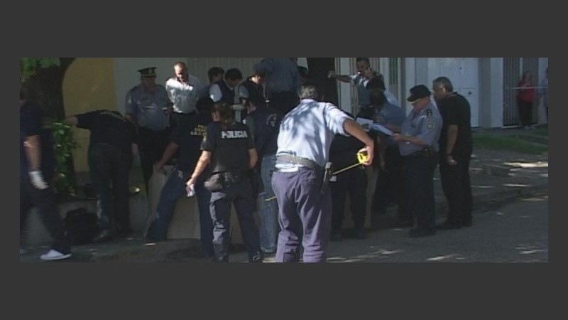 La policía buscaba a los autores de la balacera.