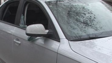 Los delincuentes abordaron el auto en bulevar Avellaneda.