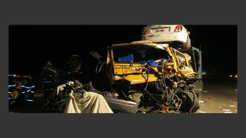 El trágico accidente ocurrió en el kilómetro 335 de la autopista.