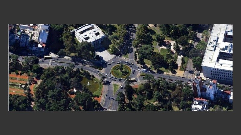 Pellegrini y Oroño, un cruce con el tránsito siempre agitado.