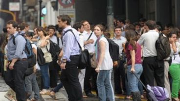 Evacuaron varios edificios por prevención.