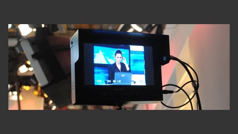 Últimos detalles antes de salir al aire.