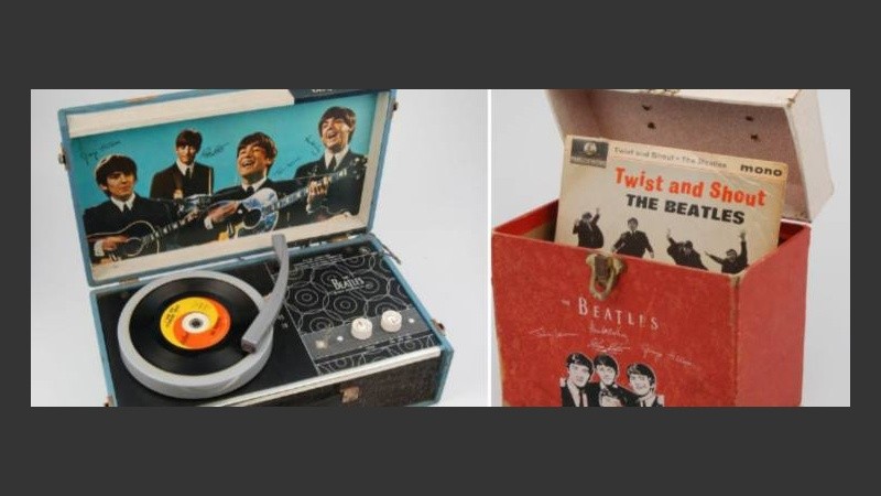 Más memorabilia beatlesca.