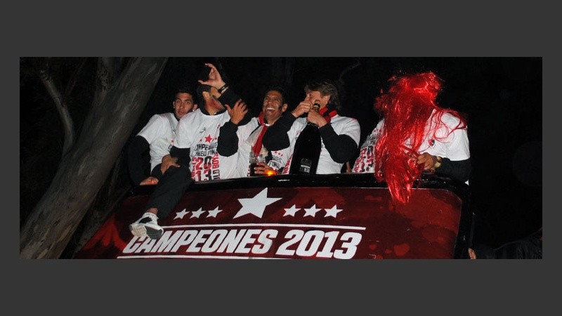 Del Coloso al Monumento con el grito de Newell's campeón.