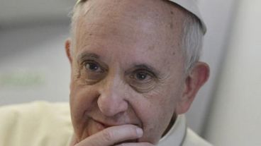 "Francisco sabe poner en su lugar lo secundario, lo pasajero", ponderó el arzobispo.