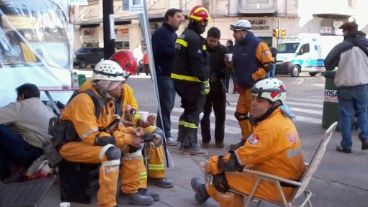 Los rescatistas trabajaron sin pausa durante una semana.