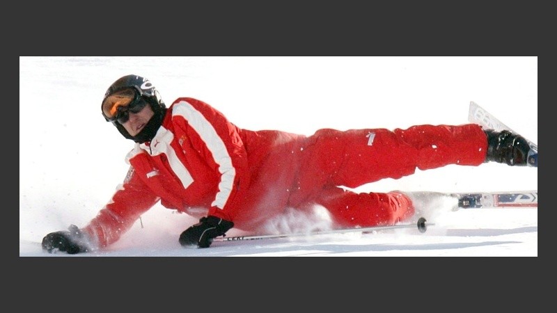 El ex piloto esquiaba en Los Alpes.