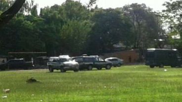 Un fuerte despliegue de fuerzas de seguridad arribó a Rosario.