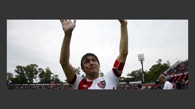 El Gringo se fue ovacionado y después del partido hubo un acto de despedida.