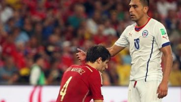 Chile festeja su pase a octavos y España sufre la eliminación.