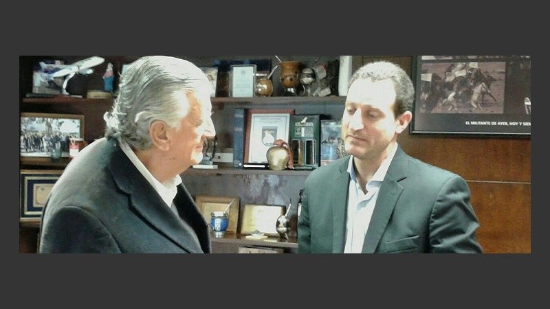 El edil se reunió con Gioja.