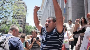 Grito de justicia de uno de los familiares de las víctimas.