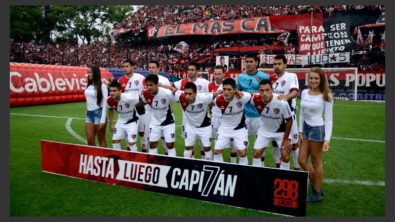 Los titulares para un partido cargado de emociones.