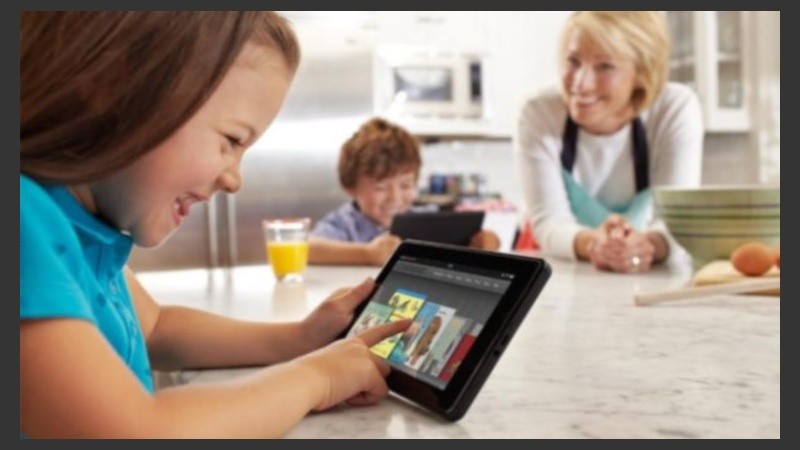 Una alternativa para despertar el interés por la lectura es optar por cuentos interactivos.