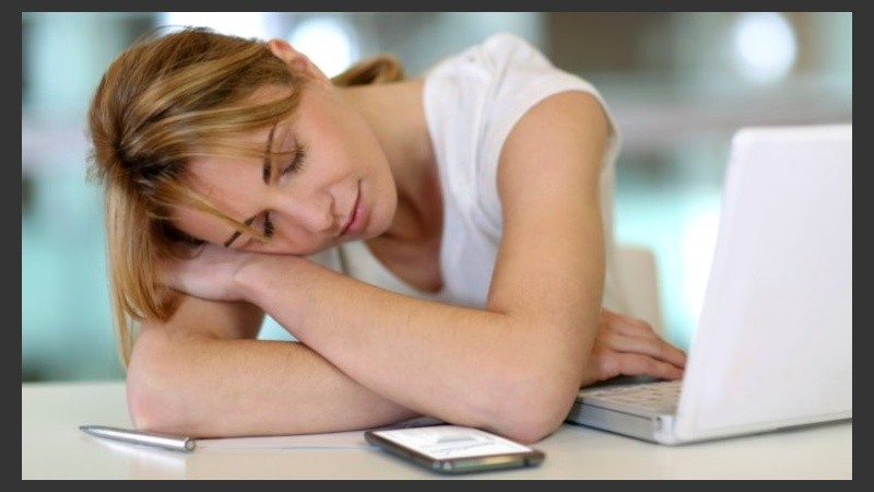 El sexo femenino es más propenso a sufrir insomnio y síndrome de fatiga crónica. 