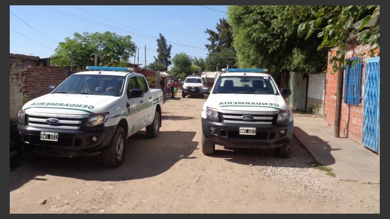 En Rosario quedaron mil efectivos federales.