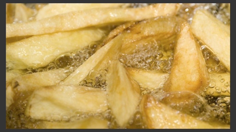 El aceite usado puede ser convertido en biocombustible. 