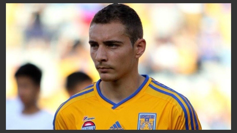 Ruben se acerca a Central para alegría del Chacho. 