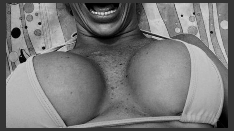 ¡Infartante! otra de las fotos que subió la vedette a Twitter y que calentaron las redes